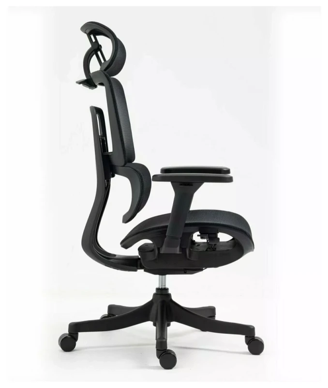 Fotel obrotowy Winner ergonomiczny regulowane siedzisko i podłokietniki do biura czarny