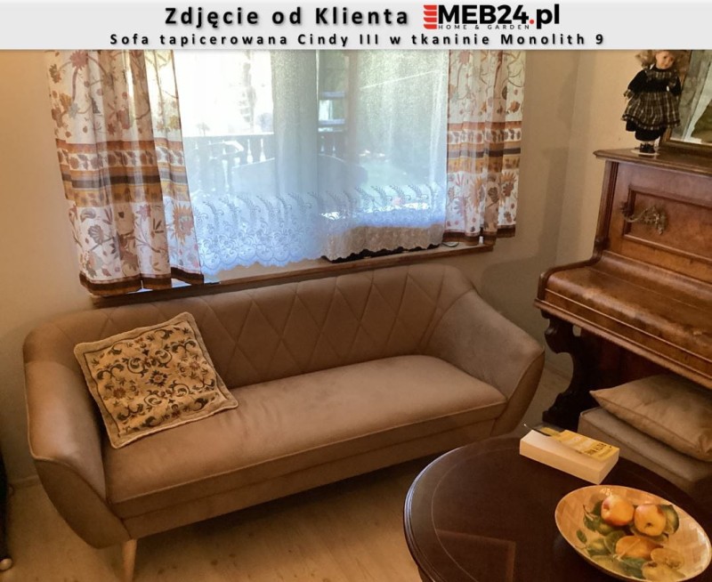 Sofa tapicerowana Cindy III w stylu skandynawskim - zdjęcie od klienta