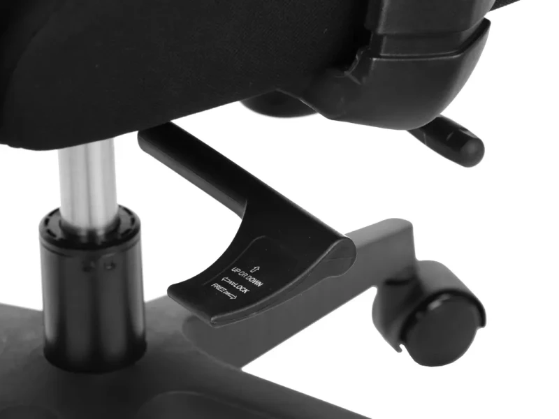 Fotel biurowy z wysuwem siedziska RIVERTON M/H Czarny