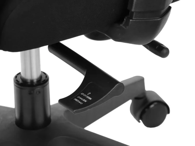 Fotel biurowy z wysuwem siedziska RIVERTON M/L Czarny