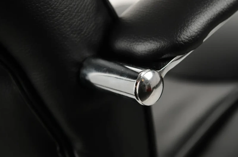 Fotel biurowy ZN-9152 Czarny