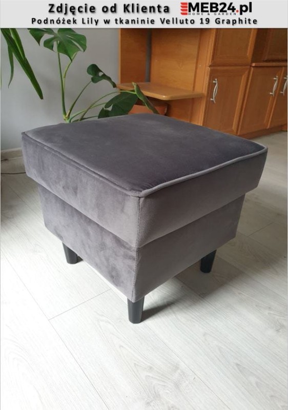 Podnóżek tapicerowany Lily w stylu skandynawskim - zdjęcie od klienta