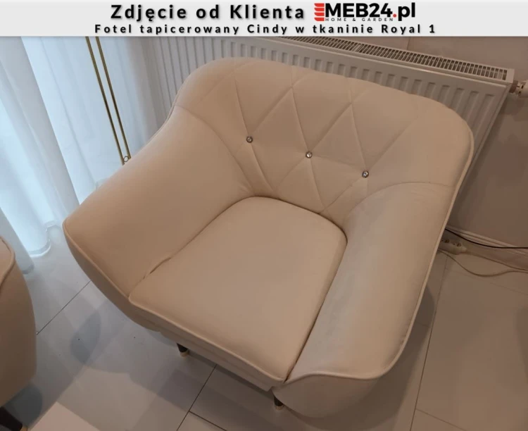 Fotel tapicerowany Cindy w stylu skandynawskim - zdjęcie od klienta
