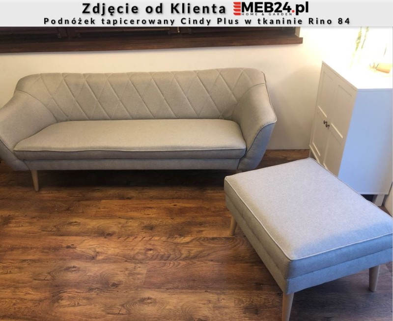 Podnóżek tapicerowany Cindy Plus w stylu skandynawskim - zdjęcie od klienta