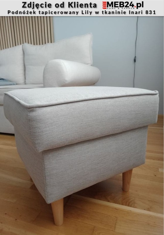 Podnóżek tapicerowany Lily w stylu skandynawskim - zdjęcie od klienta