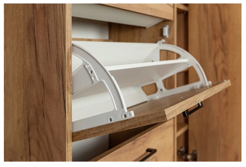 Szafka na buty Montana do przedpokoju z czarnymi uchwytami