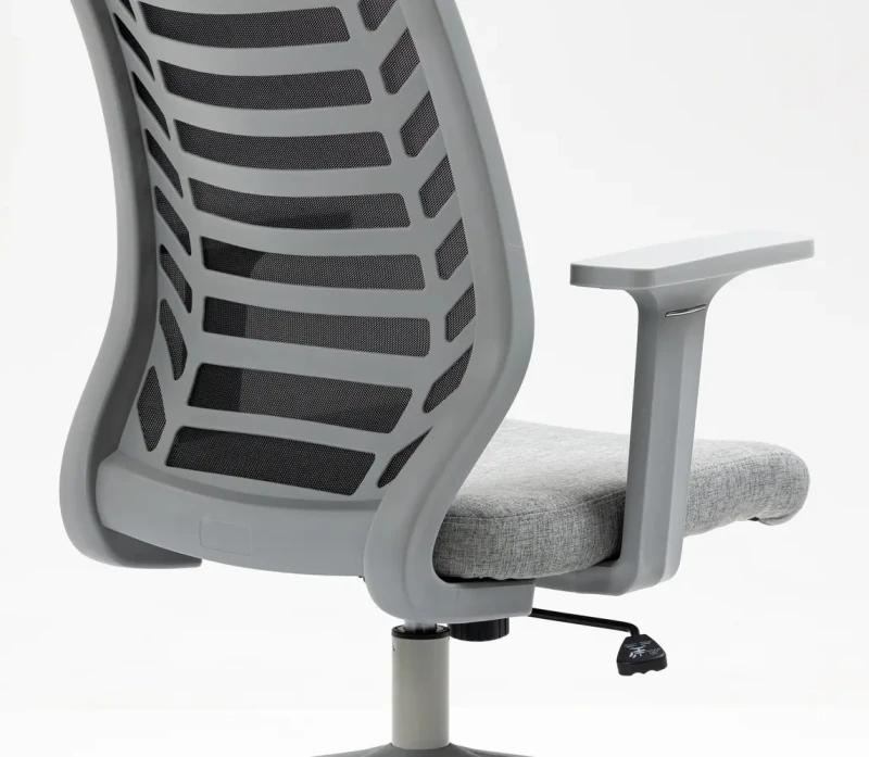 Fotel obrotowy Q-320 czarny/szary