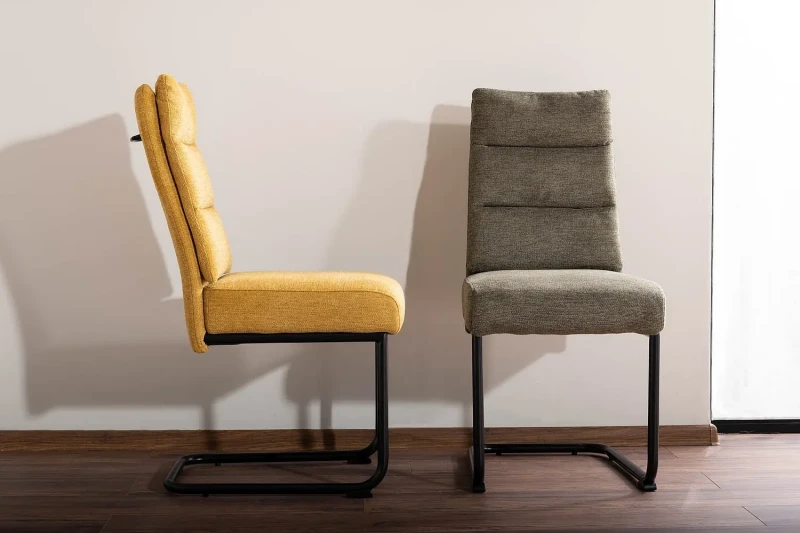 Krzesło tapicerowane Berry Brego