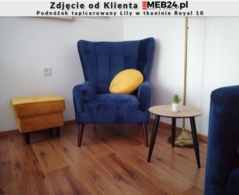 Podnóżek tapicerowany Lily w stylu skandynawskim - zdjęcie od klienta