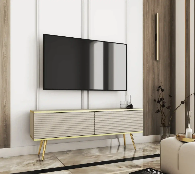 Szafka RTV Oro wisząca 135 cm lamele beż piaskowy ze złotymi wstawkami - stojąca na nóżkach złotych