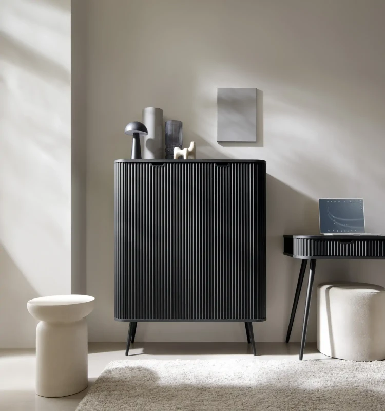 Komoda Zova na nóżkach 103 cm czarna