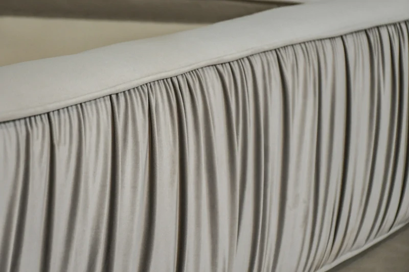 Łóżko tapicerowane Kombo z pojemnikiem 140x200 dwuosobowe