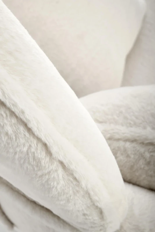 Fotel wypoczynkowy Merry tapicerowany do salonu kremowy