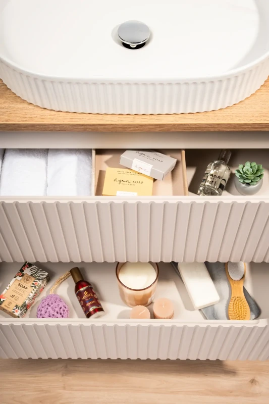 Zestaw mebli łazienkowych NOVA CASHMERE szafka 80 cm 2 szuflady z umywalką BEYOND i blatem dąb 80 cm