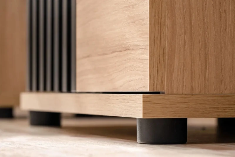 Komoda Pedro 90 cm z lamelami do przedpokoju hickory jackson/czarny