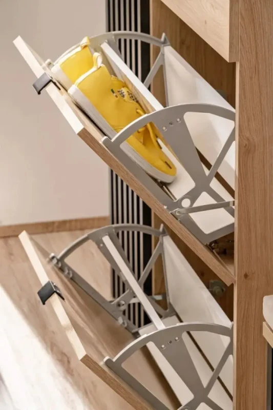 Komoda Pedro 90 cm z lamelami do przedpokoju hickory jackson/czarny