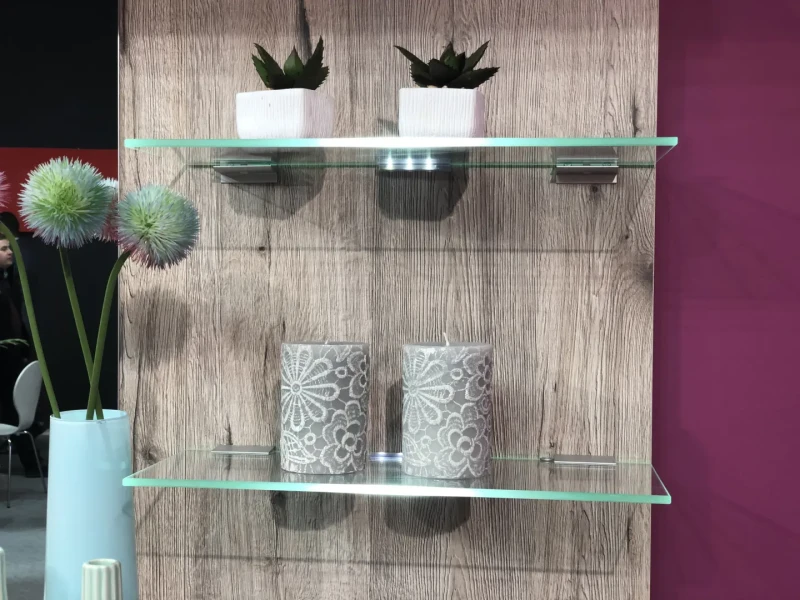 Zestaw mebli do przedpokoju Gustavo IX sześć elementów dąb wellington/biały połysk