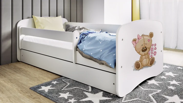 Łóżeczko dla dziewczynki 140x70 BABYDREAMS - miś z kwiatkami