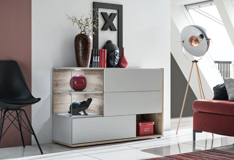 Komoda Silk 120 cm z oświetleniem LED do salonu perla gray/dąb wellington