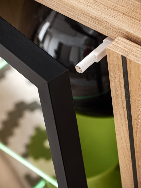 Meblościanka Liam z oświetleniem LED zestaw do salonu hickory jackson/czarny