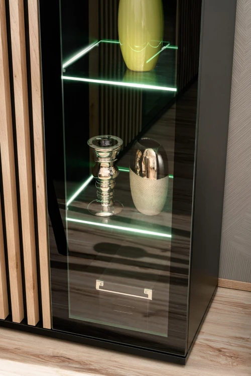 Witryna wysoka Cameron 80 cm z LED do salonu czarny/hickory jackson