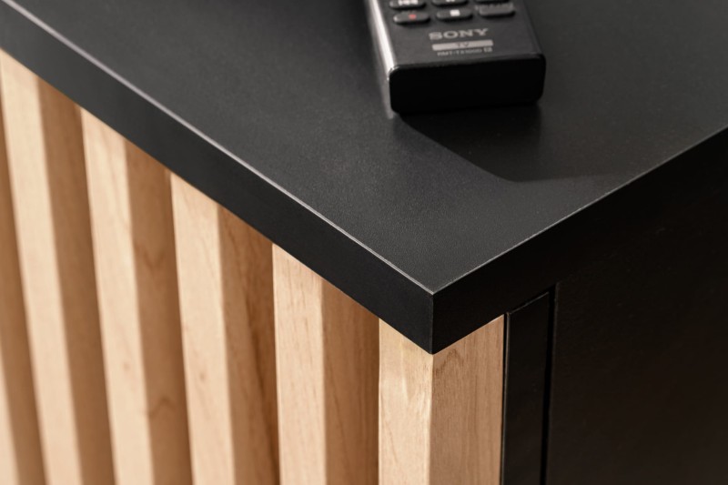 Szafka RTV Cameron 163 cm z LED do salonu czarny/hickory jackson