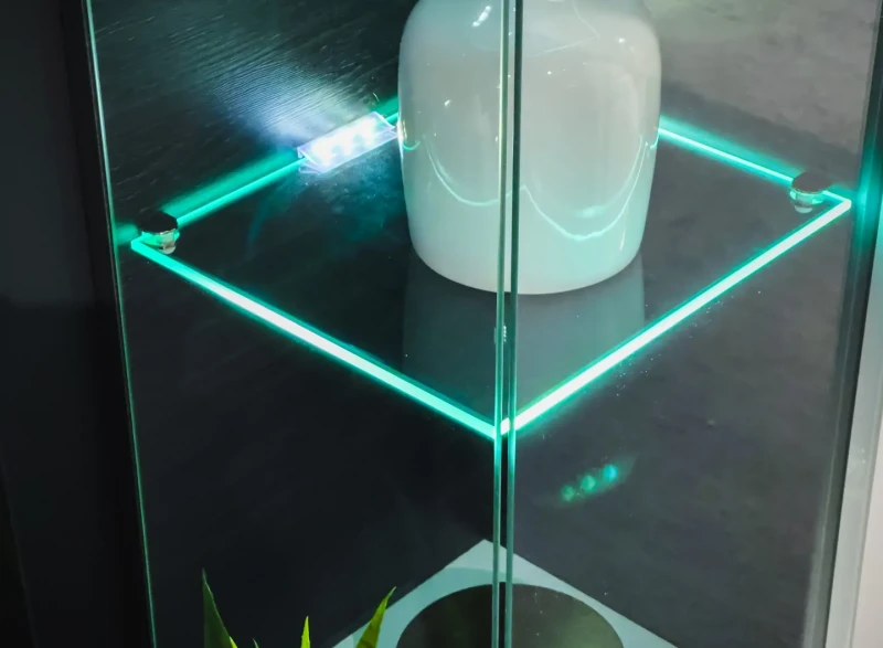 Meblościanka Silk II 240 cm zestaw 4 elementy z LED do salonu biały