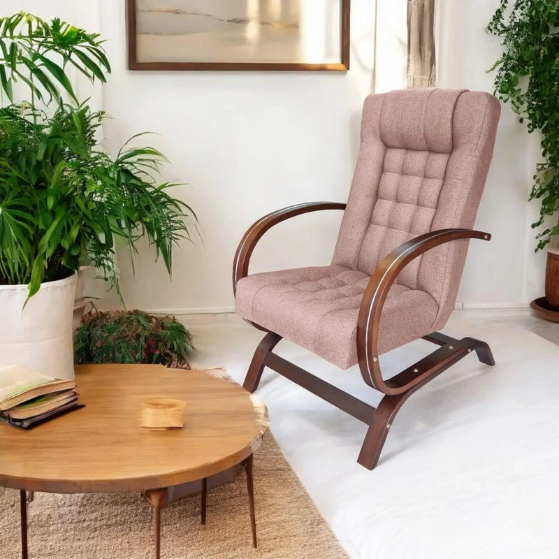 Fotel tapicerowany Finka Harmonia pikowany na bukowym stelażu do salonu - jasny róż Malmo 61