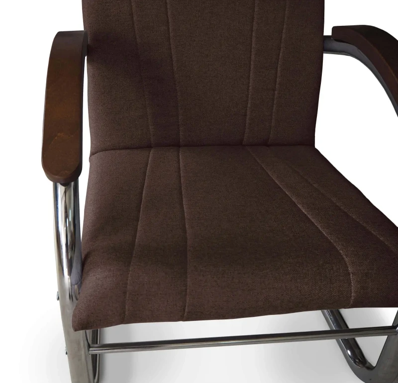 Fotel tapicerowany Finka Happy gładki na metalowym stelażu do salonu - brązowy Malmo 26