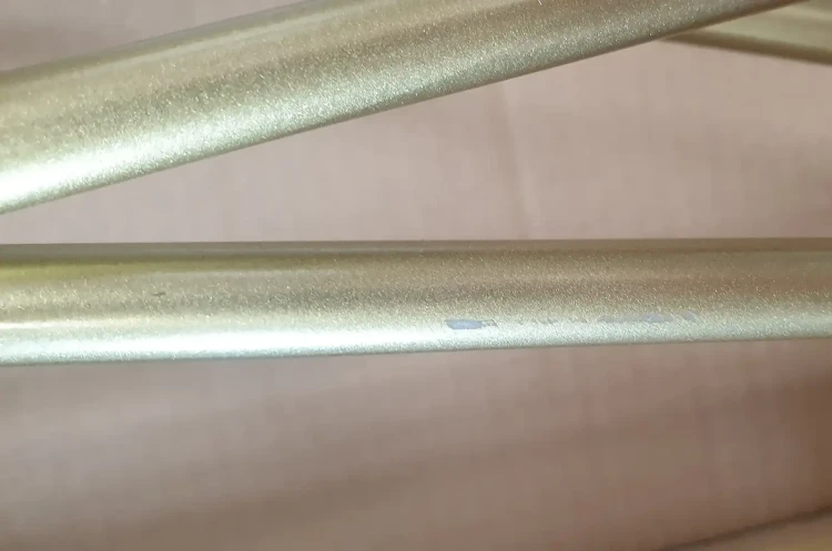 Stół rozkładany Leone Złoty 120-220 cm do jadalni salonu Smooth concrete