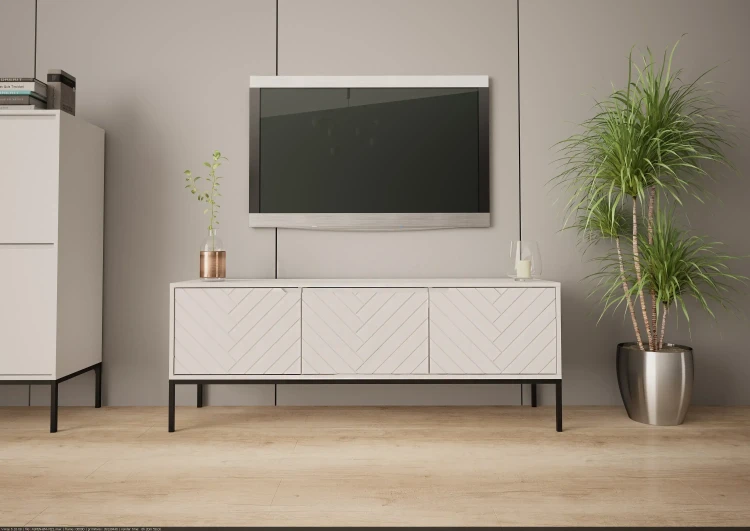 Szafka RTV Aspen I 150 cm trzydrzwiowa na metalowych nóżkach do salonu biały mat/czarny