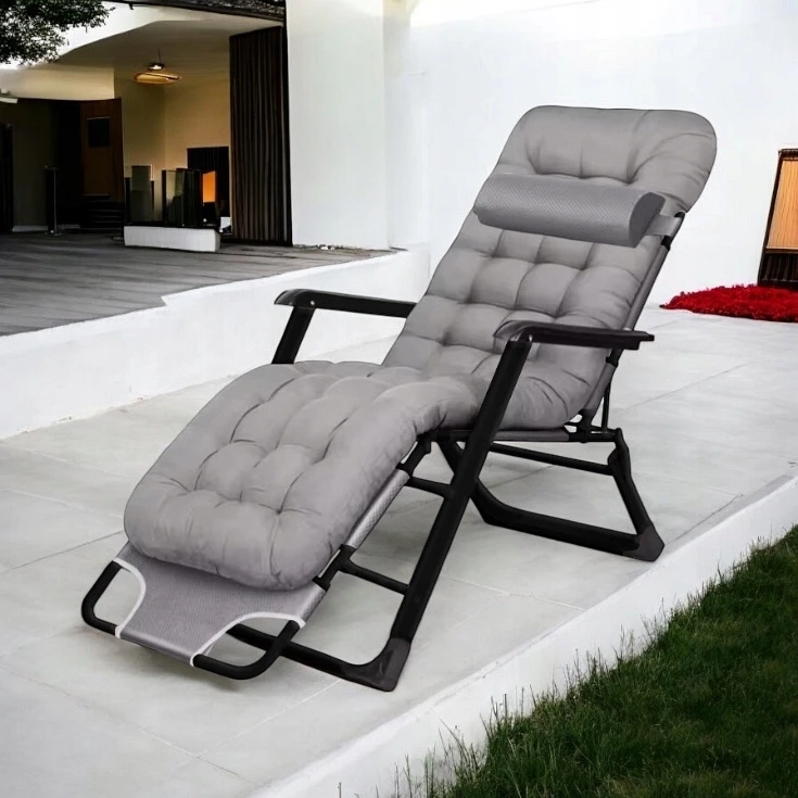 Leżak ogrodowy Libretto rozkładany plażowy z miękką poduszką szary na czarnym stelażu