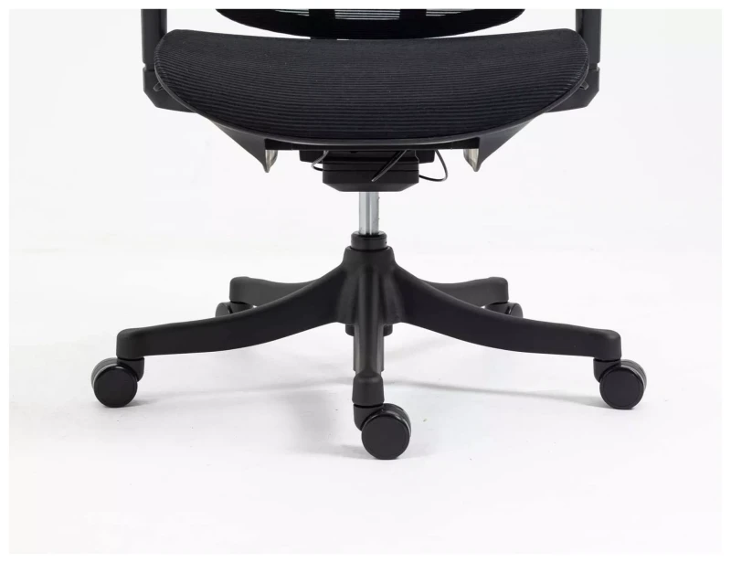 Fotel obrotowy Winner ergonomiczny regulowane siedzisko i podłokietniki do biura czarny