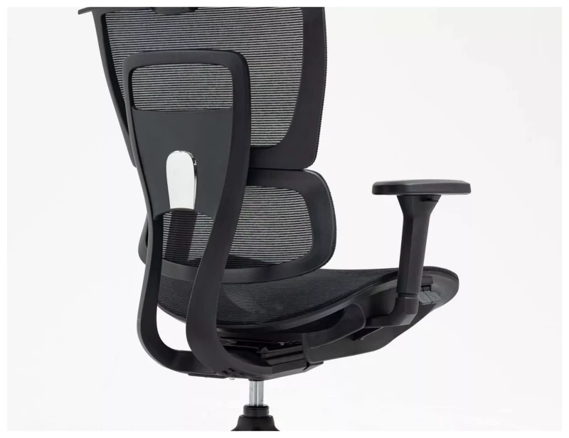 Fotel obrotowy Winner ergonomiczny regulowane siedzisko i podłokietniki do biura czarny