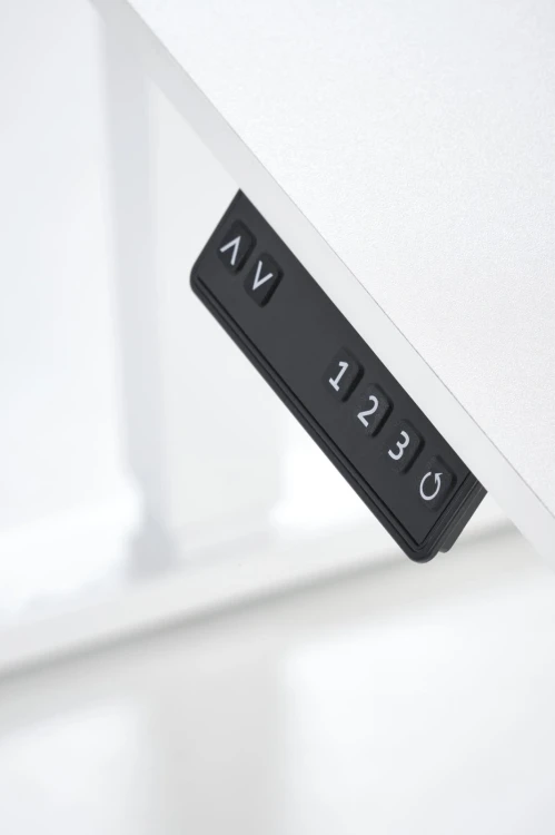 Biurko B53 z elektryczną regulacją wysokości do biura 105 cm biały