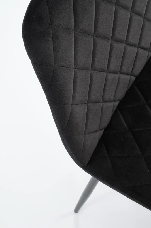 Krzesło tapicerowane K525 pikowane welurowe na czarnych nogach do jadalni czarny