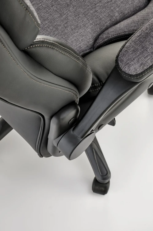 Fotel obrotowy Valerio wygodny z tkaniny i eco skóry do biura czarny/popielaty
