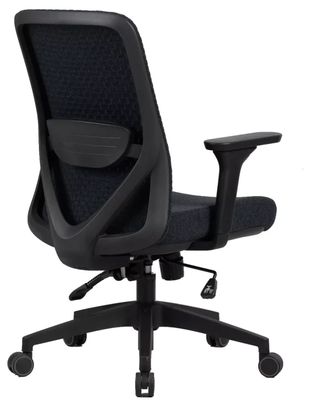 Fotel obrotowy Q-744 ergonomiczny do biura czarny