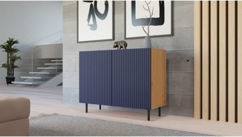 Komoda Kama Slim dwudrzwiowa ryflowany front lamele 100 cm dąb artisan/granatowy