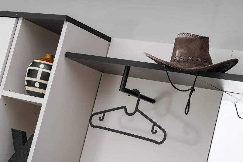 Garderoba Hugo III do przedpokoju