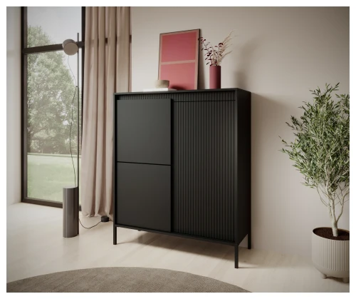 Komoda wysoka Senso 3-drzwiowa z ryflowanym frontem 103 cm czarna