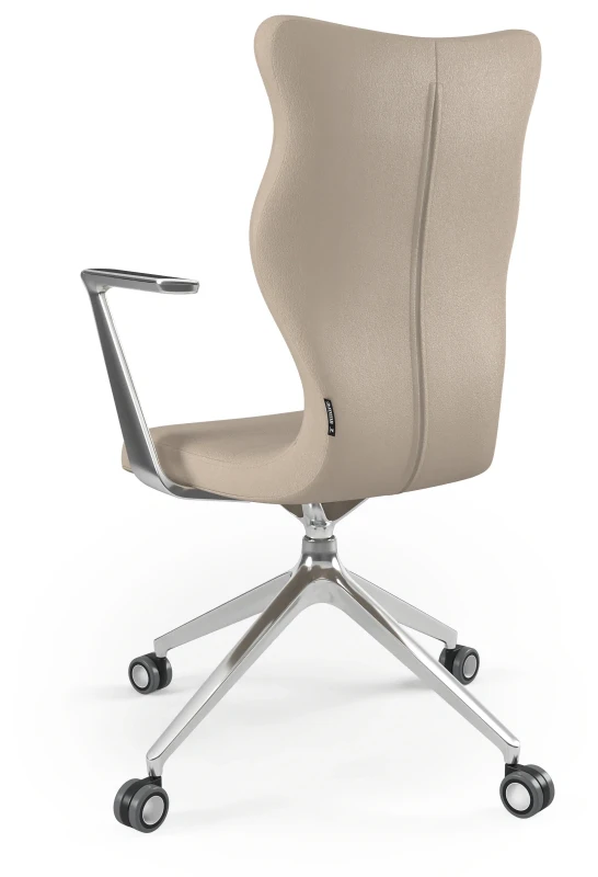 Krzesło biurowe obrotowe do biurka Kuma wzrost powyżej 188 cm aluminiowa podstawa kółka - Vega 26