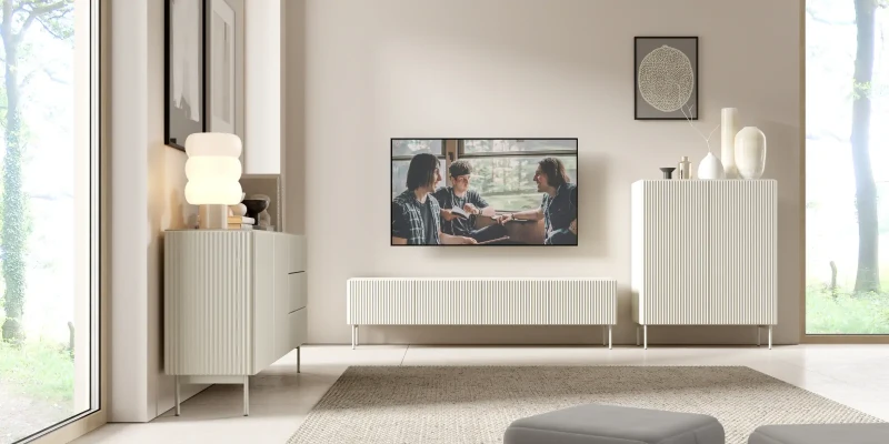 Szafka RTV Muti 4-drzwiowa z ryflowanymi frontami i bokami 195 cm kaszmir