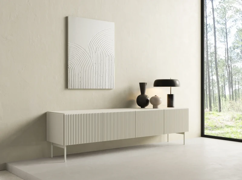 Szafka RTV Muti 4-drzwiowa z ryflowanymi frontami i bokami 195 cm kaszmir