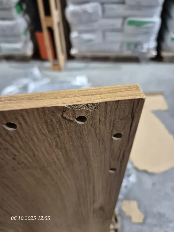 Stolik kawowy Kwadro 110 cm z dolną półką do salonu dąb wotan OUTLET