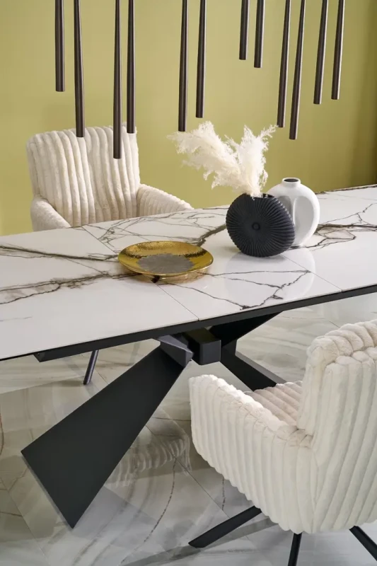 Krzesło obrotowe K572 tapicerowane do jadalni kremowy