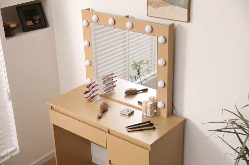 Toaletka DT07 z oświetleniem LED, dużym lustrem i 4 szufladami dąb