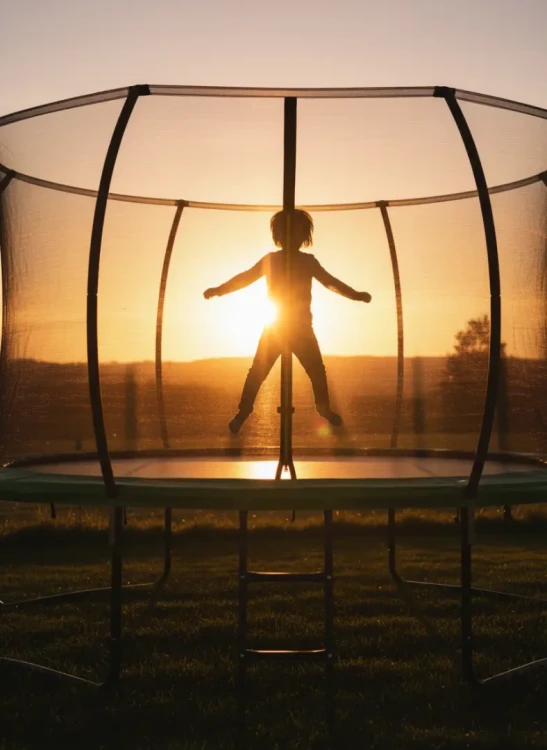 Trampolina ogrodowa 305 cm z siatką wewnętrzną i drabinką czarno-zielona