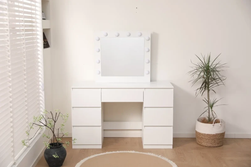 Toaletka z lustrem DT08 LED 7 szuflad do makijażu biała