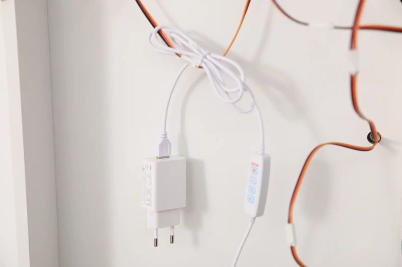 Toaletka z lustrem DT08 LED 7 szuflad do makijażu biała